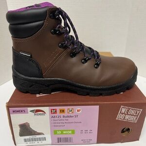 Avenger Women's Brown and Black Waterproof Boots